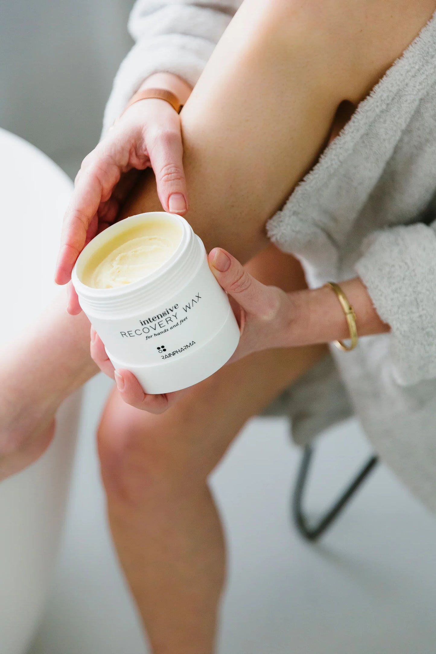 Intensive Recovery Wax